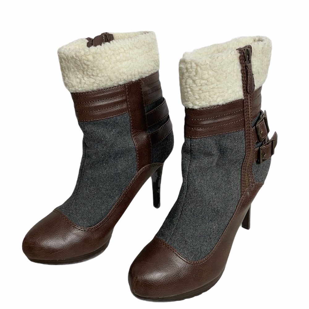 Elle Sherpa Lined Gray Heeled Ankle Boots SZ 9 - Picture 3 of 8